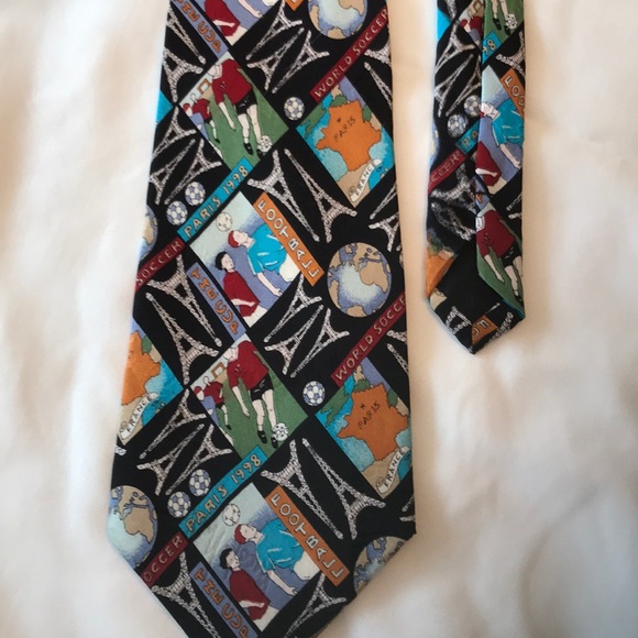 Nicole Miller World Cup tie from 1998! - Picture 3 of 3